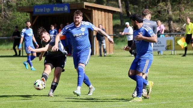 1. Kreisklasse: Tabellenführer TuS Woltersdorf bezwingt den SC 09 Uelzen –SC Lüchow gewinnt Kellerduell gegenden SC Kirch-Westerweyhe mit 4:1