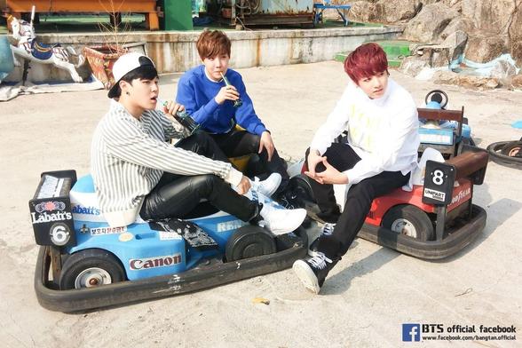 Jimin, Hobi and Jungkookie on the dodgems at Yongma Land!