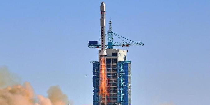 Image of Long March 2D launch vehicle at Launch Area 4 (SLS-2 / 603) launch site, scheduled for 2025-05-14 04:10