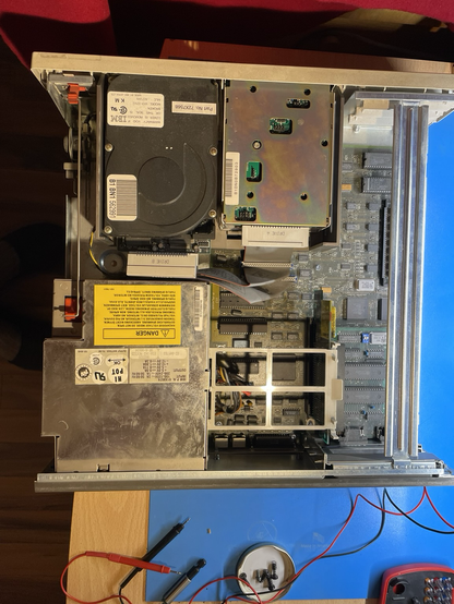 Inside the PS/2, still quite dusty!