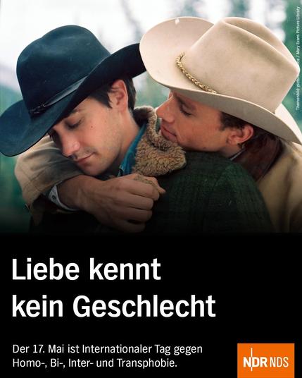 Text: Liebe kennt kein Geschlecht
Der 17. Mai ist Internationaler Tag gegen Homo-, Bi-, Inter- und Transphobie.
Bild_ Szene aus Brokeback Mountain (2005)
