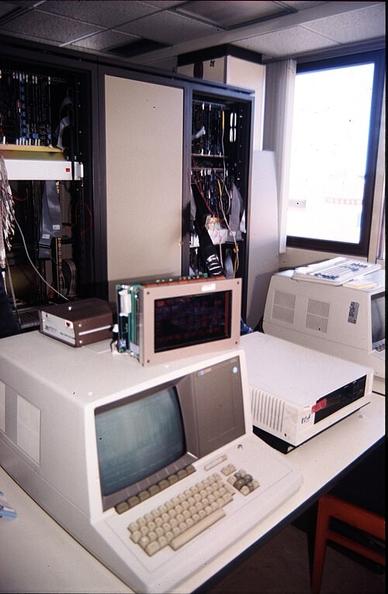 A photo of a computer from the linked website.