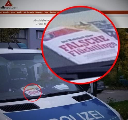 Eine Zeitschrift, vermutlich Focus, mit der schreienden Schlagzeile "Falsche Flüchtlinge", liegt gut sichtbar hinter der Windschutzscheibe eines Polizeiwagens. Daneben eine Fast-Food-Verpackung – politische Fehlbildung in der Mittagspause. Wie verändert rechte Propaganda zu angeblich "falschen" Flüchtlingen die Anwendung des Gewaltmonopols von Polizisten?