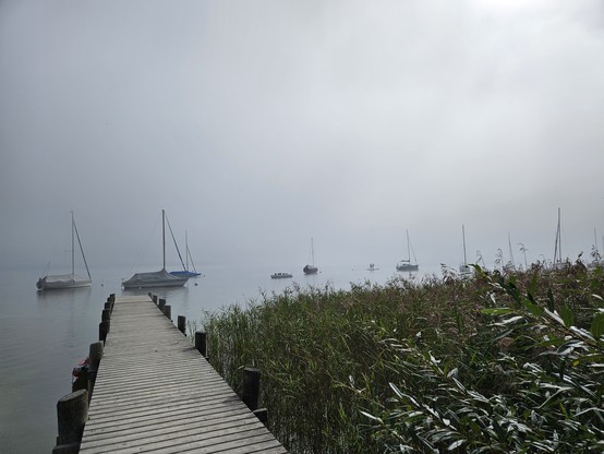 Der Ammersee am 07.09.2024 
Noch in der Zeit w3o sich der Nebel auflöst.